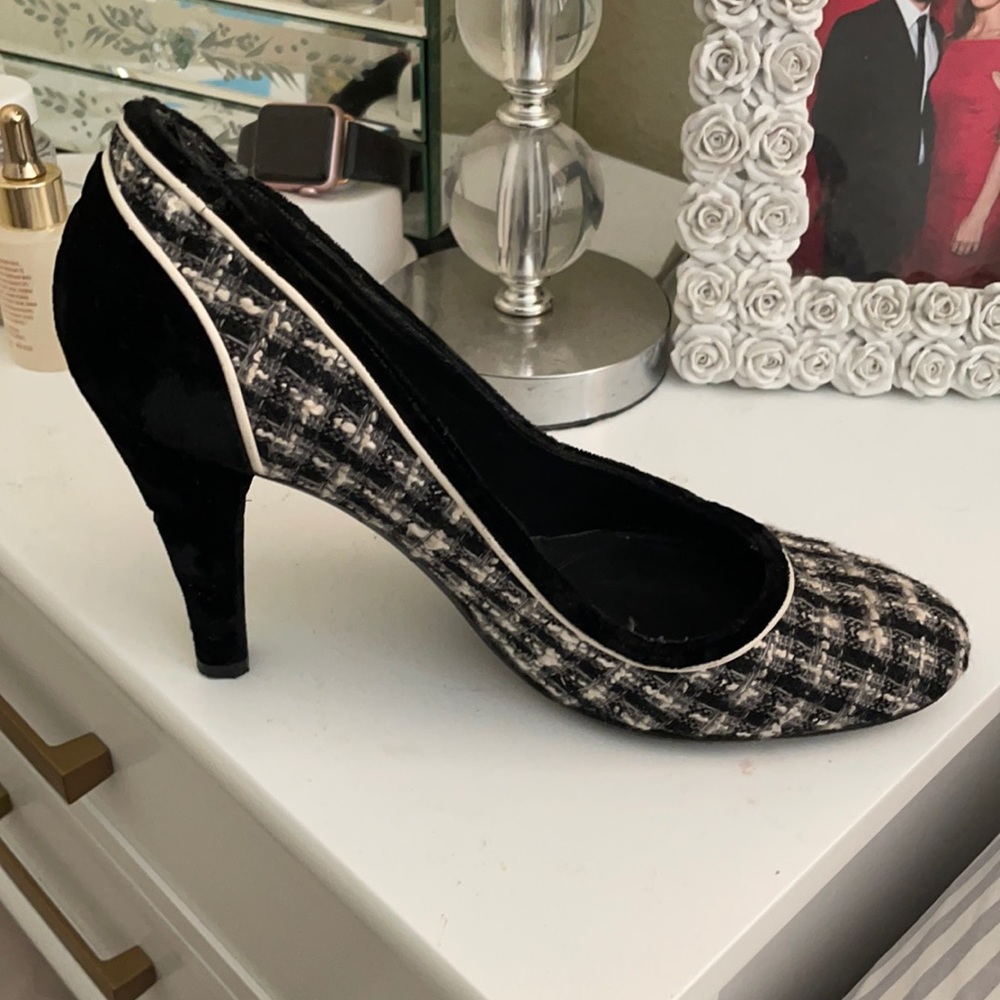 Chanel pumps size 8.5